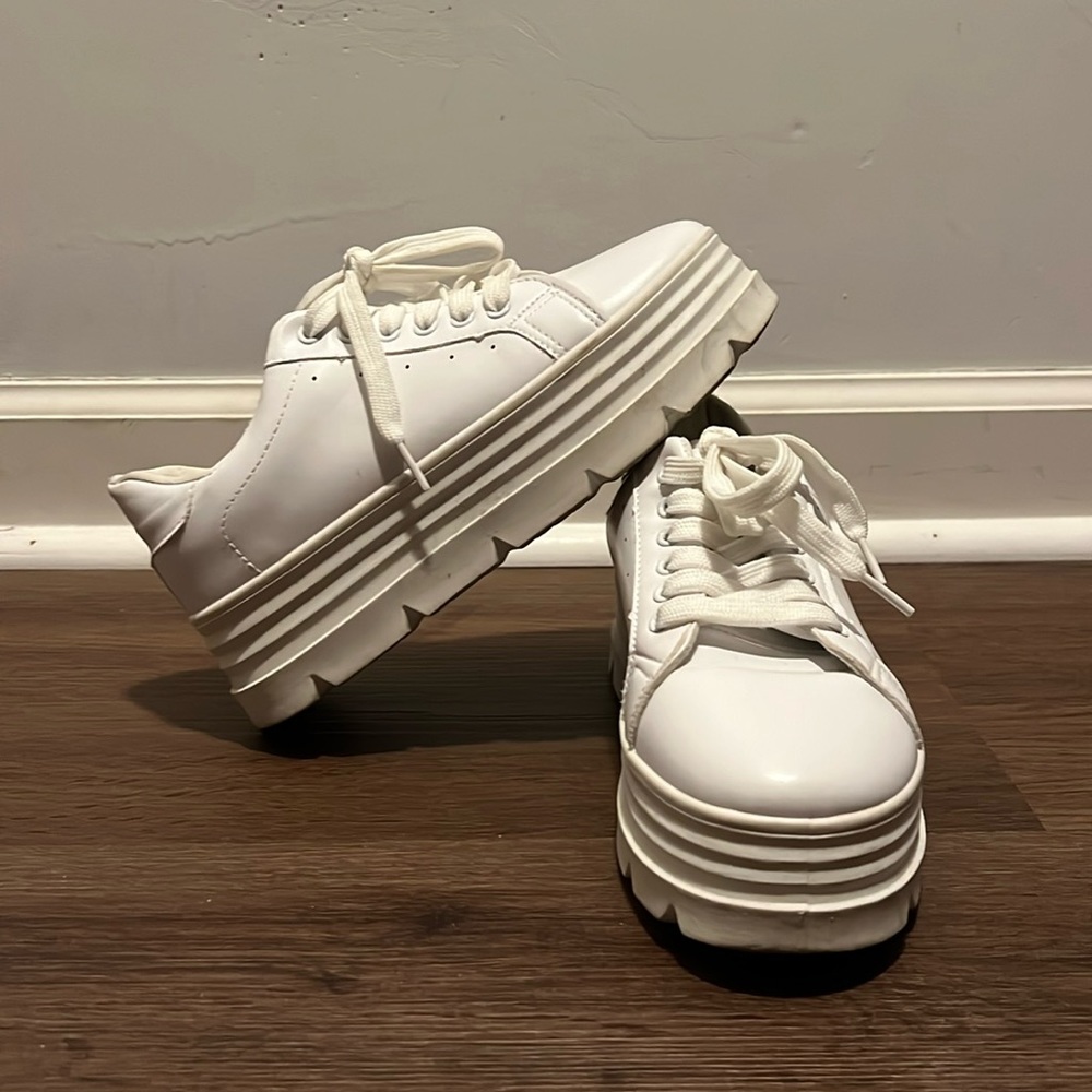 White Platform Sneakers 5.5 Women’s